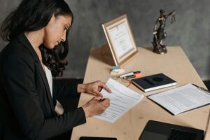 Auftragsverarbeitung im Unternehmen: Wann ein Dienstleister-Vertrag nötig ist