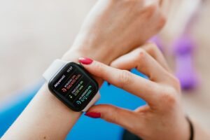 Digitale Stempeluhr einführen: Was kleine Betriebe vorbereiten sollten