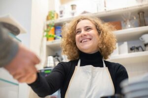 Forderungsmanagement mit Kunden: Wie offene Beträge professionell verfolgt werden