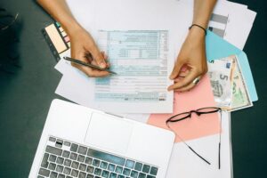 Geschenke an Geschäftspartner: Welche steuerlichen Grenzen gelten