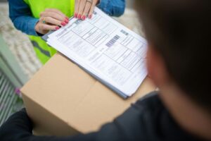 Kontaktmanagement im Betrieb: Wie Daten einheitlich gepflegt werden