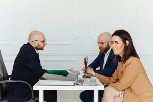 Teilabnahme im Projekt: Wann Zwischenschritte bestätigt werden sollten