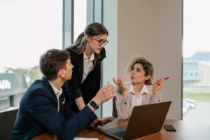 Teilzeitvertrag erstellen: Welche Arbeitszeiten klar geregelt sein sollten