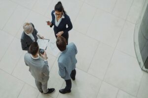 Zeitarbeit oder Festanstellung: Welche Kosten entstehen Unternehmen?