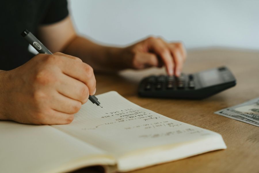 Betriebsausgaben planen: So behalten Sie die Kosten im Blick