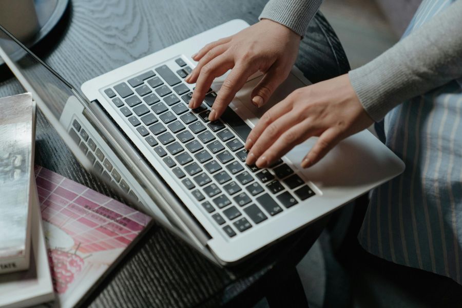 CRM-Kosten einschätzen: Was Nutzer, Module und Laufzeit bedeuten